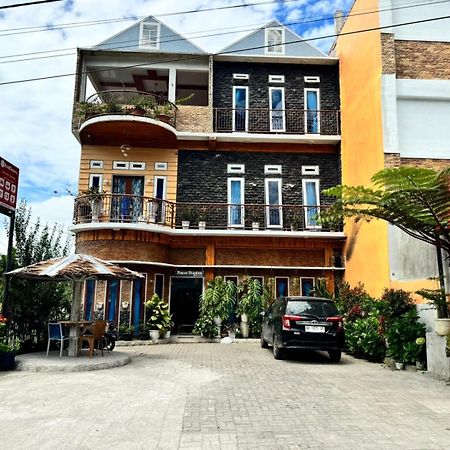 Sapo Rumbia Villa Berastagi Esterno foto